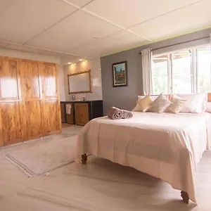 Azamat Self-catering Appartement Pointe La Rue